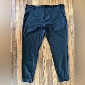 RHONE Commuter Jogger Pants - Black 

Men’s size 40 (29” inseam)